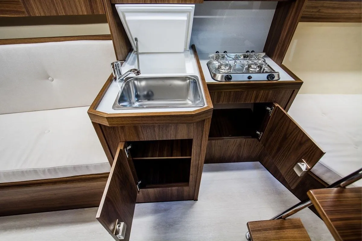 Marat 1 Charter Boat