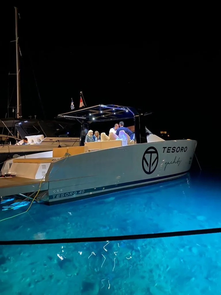 Antoka 1 Charterboot - 3