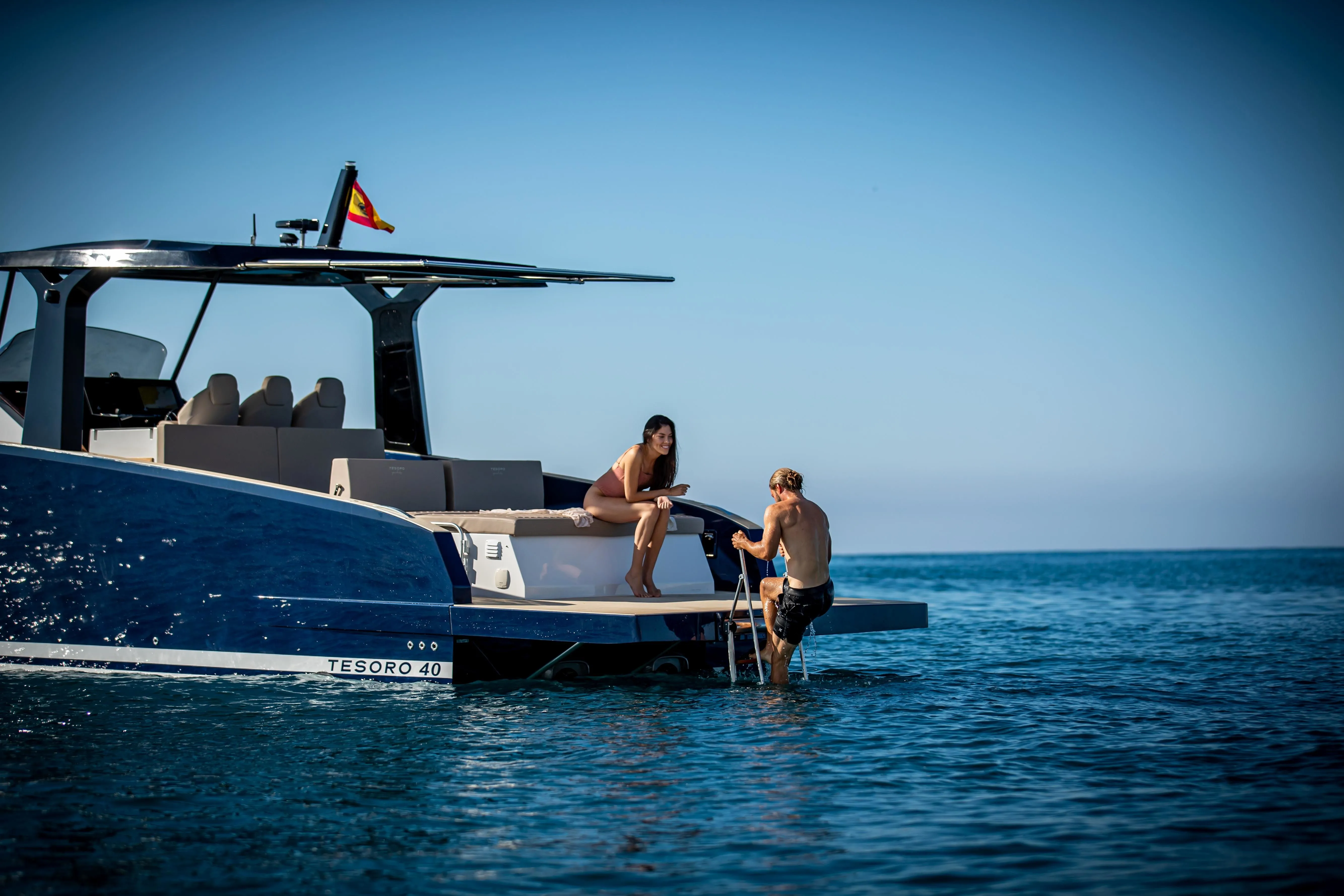 Rent a 12.49m Tesoro T40 in Mykonos City