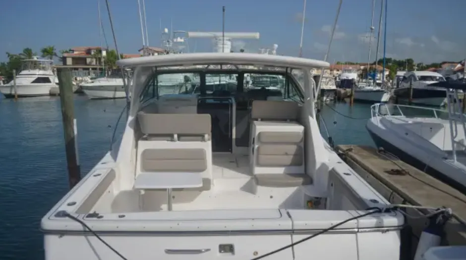 La Seine Charter Boat