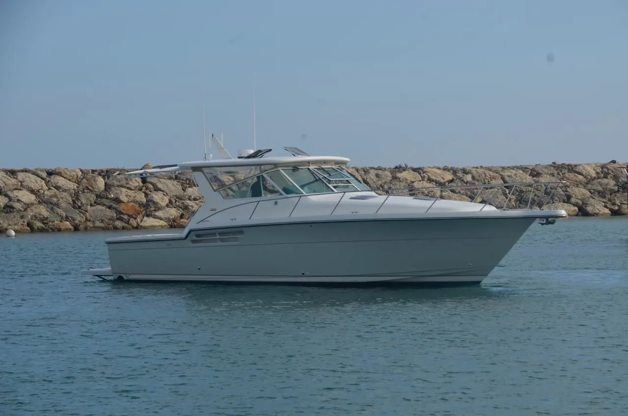 Buque Charter Boat - 1