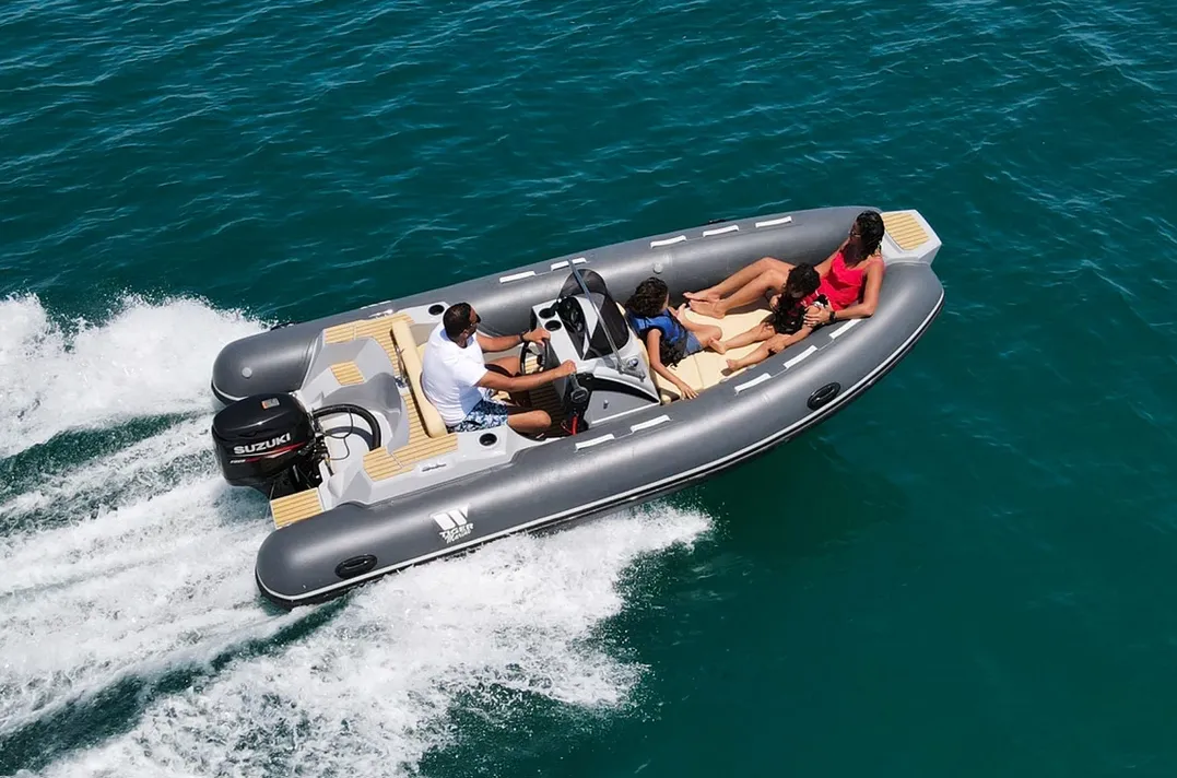 Torrevieja Kiralık Tiger Marine 440 4.85m Motorlu Tekne