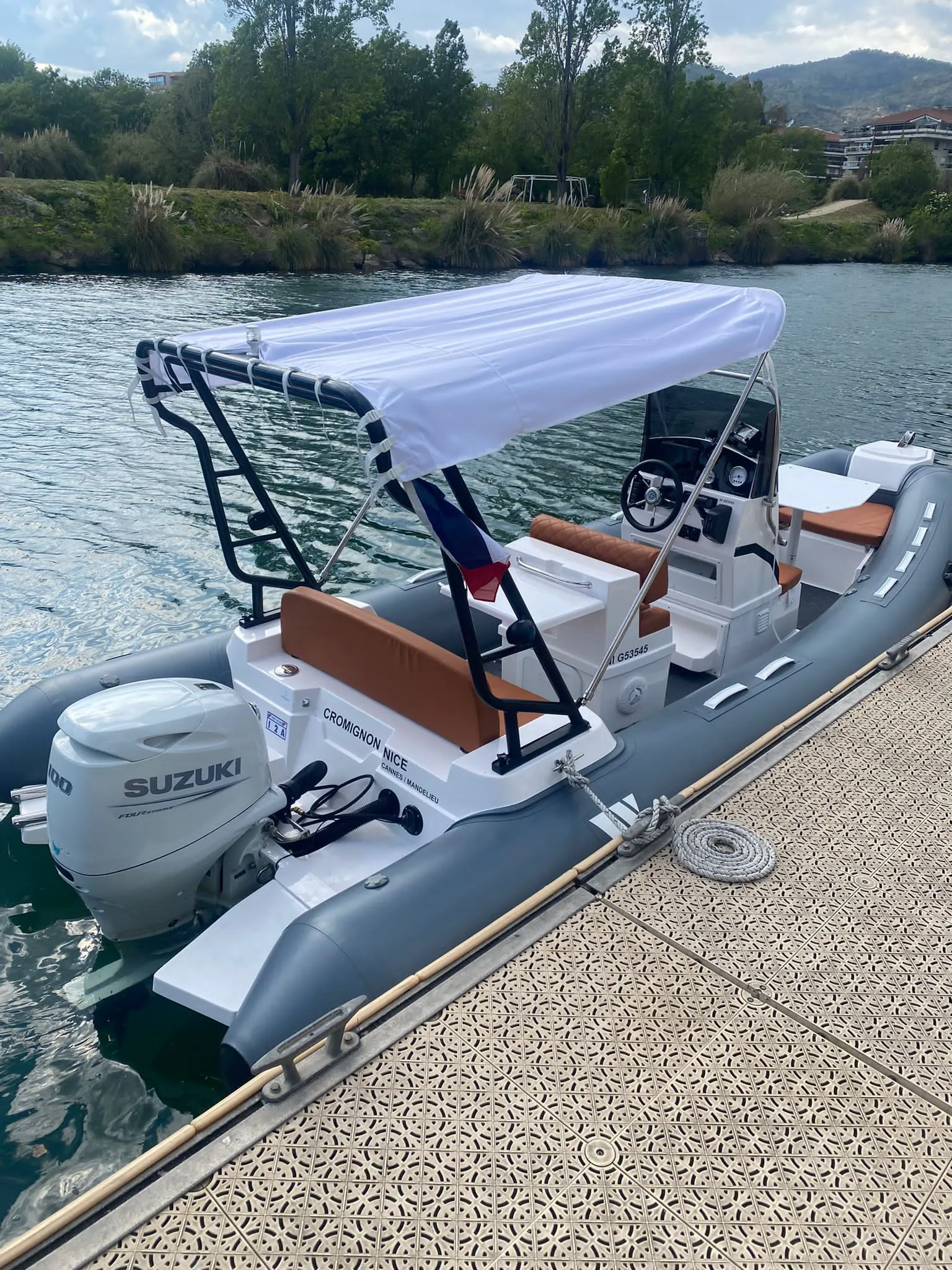 Rent a 5.65m Tiger Marine 550 in Mandelieu-la-Napoule