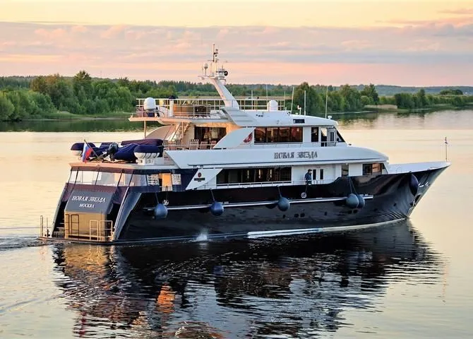 Novaya Zvezda Mietboot - 5