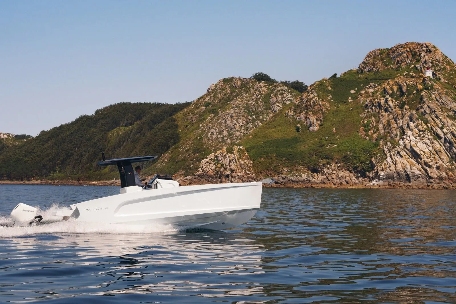 9.22m Ibiza Town Titan Yachts UX Motor Yacht Hire