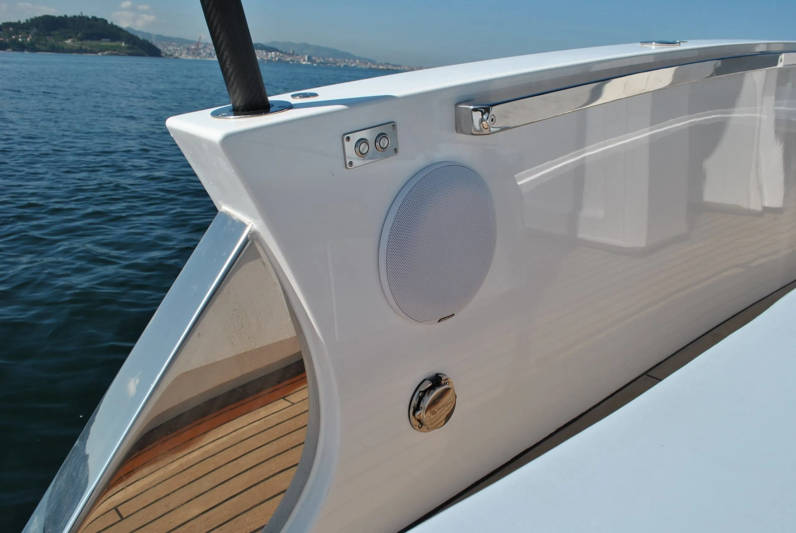 Dandara Charter Boat