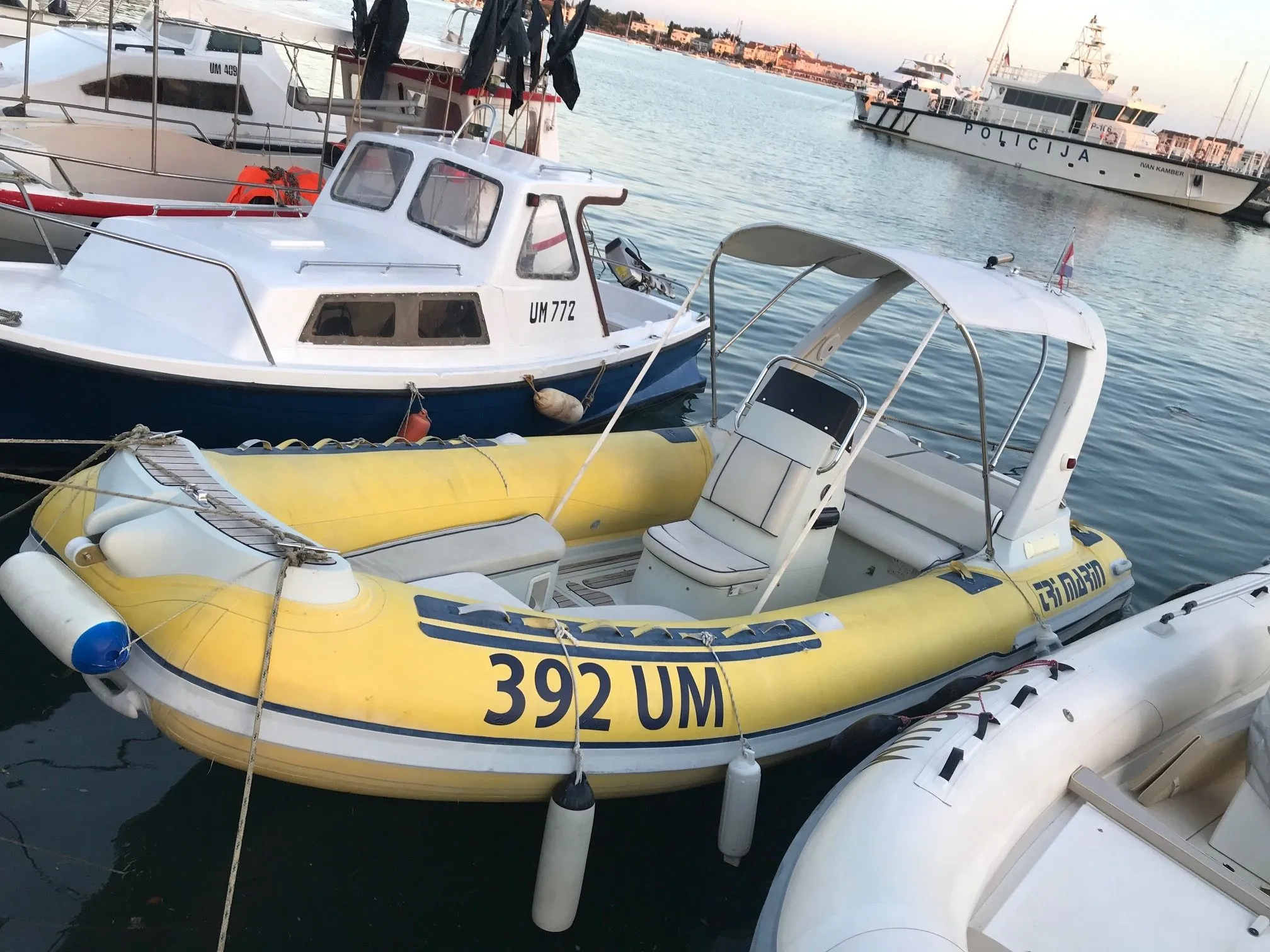 Charter a 5.97m Boat in Umag