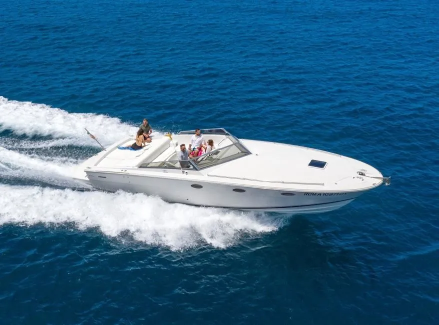 12m Sorrento Boat Hire