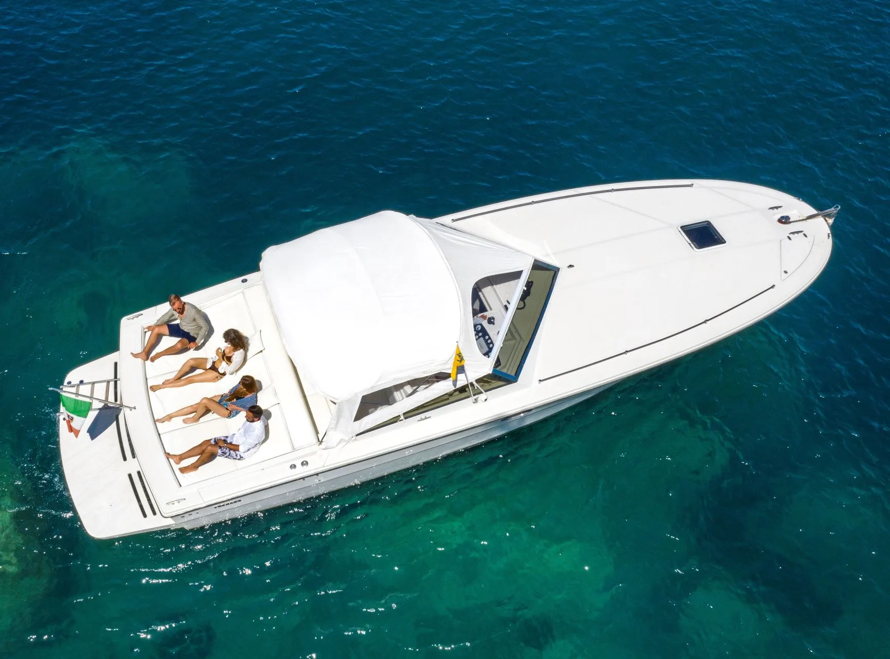 12m Sorrento Boat Hire