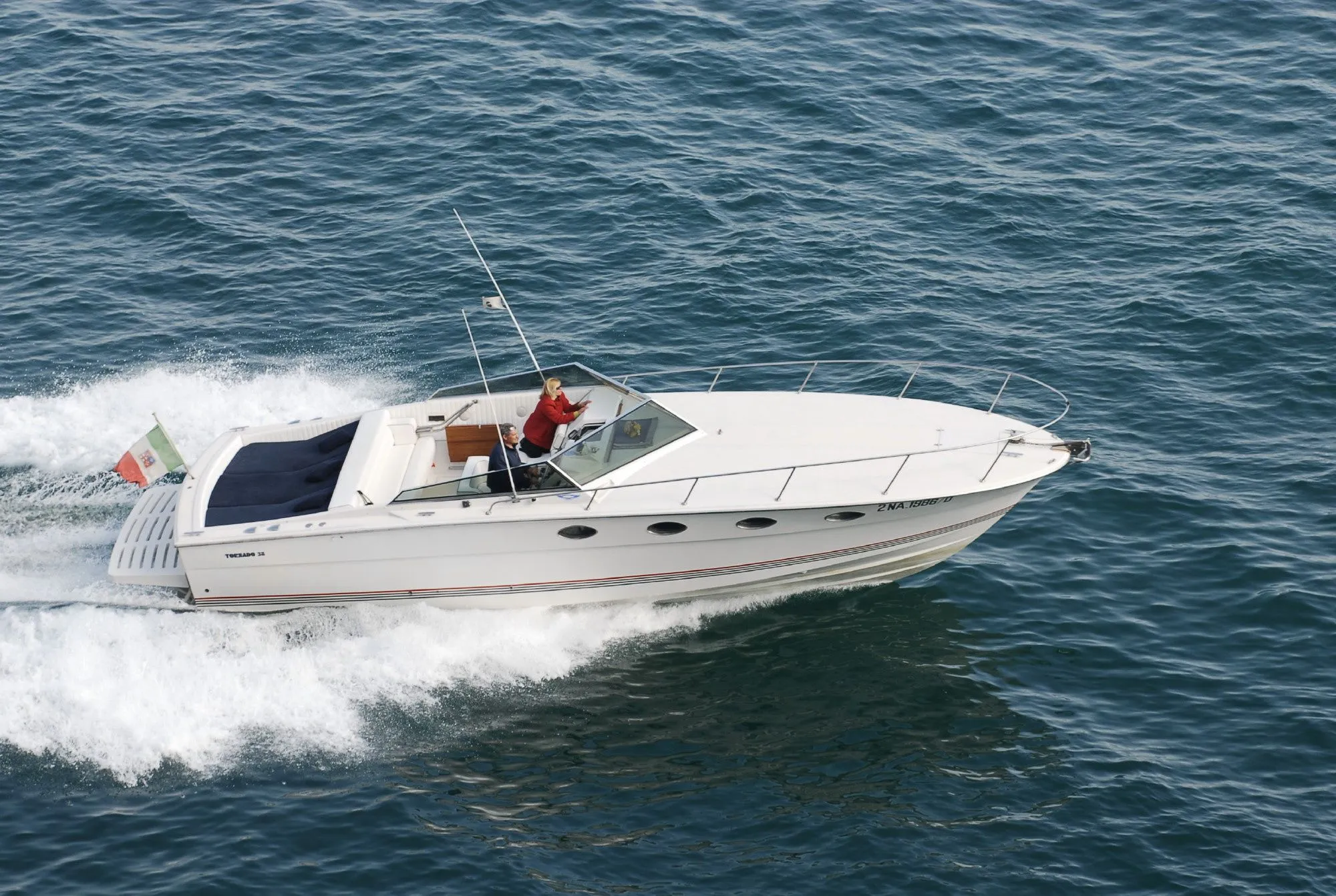 Rent a 12m Motor Yacht in Amalfi