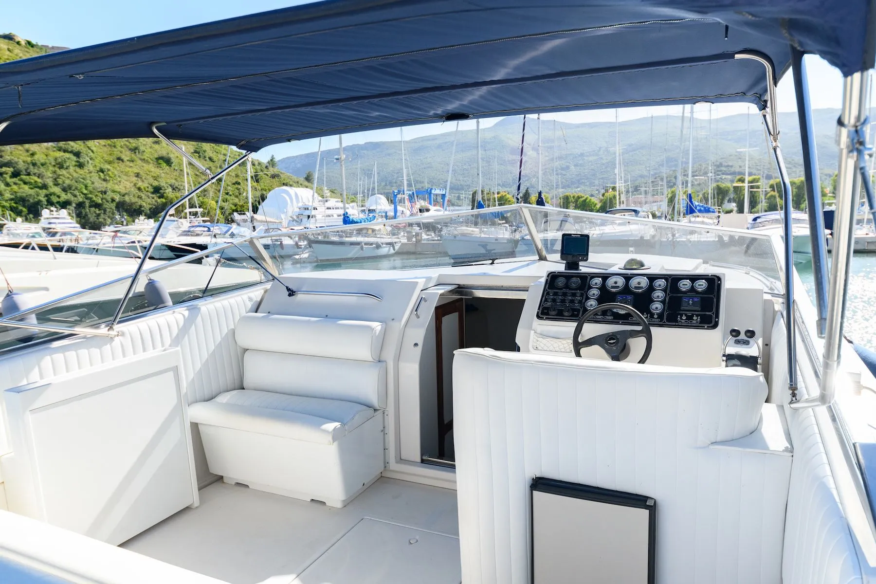11.4m Porto Ercole Motor Yacht Tornado 38 Hire