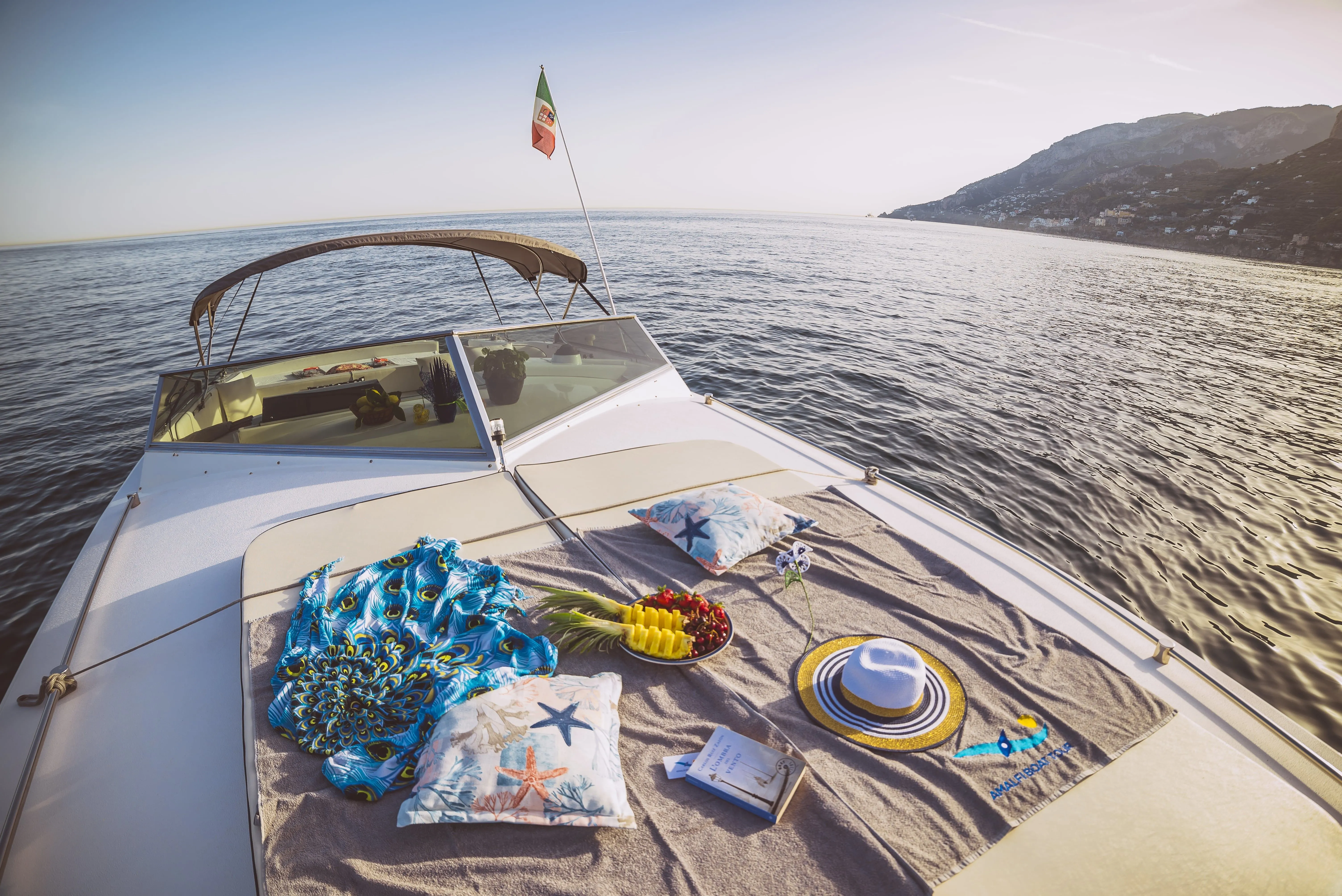 Papaya Charter Boat