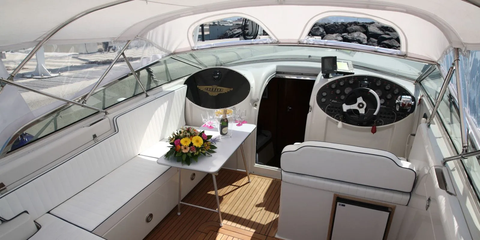 Chilu Charter Boat