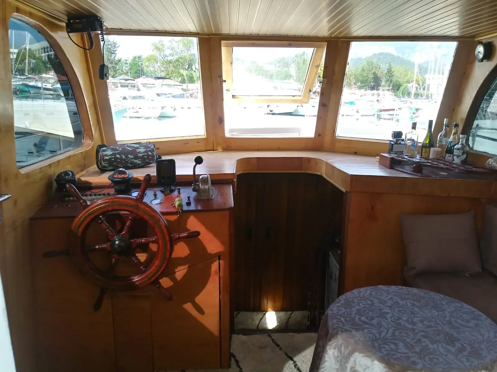 Sampiyon Falez Charterboot - 4