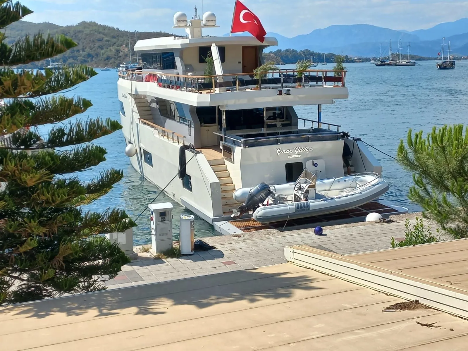 Rent a 30m Trawler 98 in Marmaris