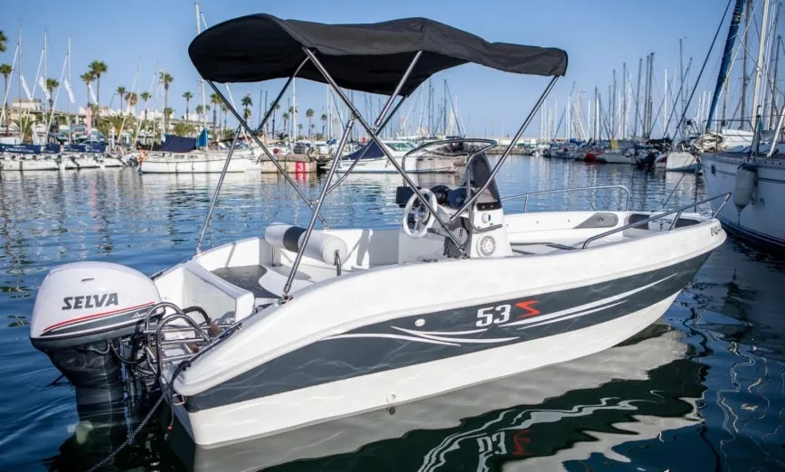 Charter a 5m Motor Boat in Benalmádena