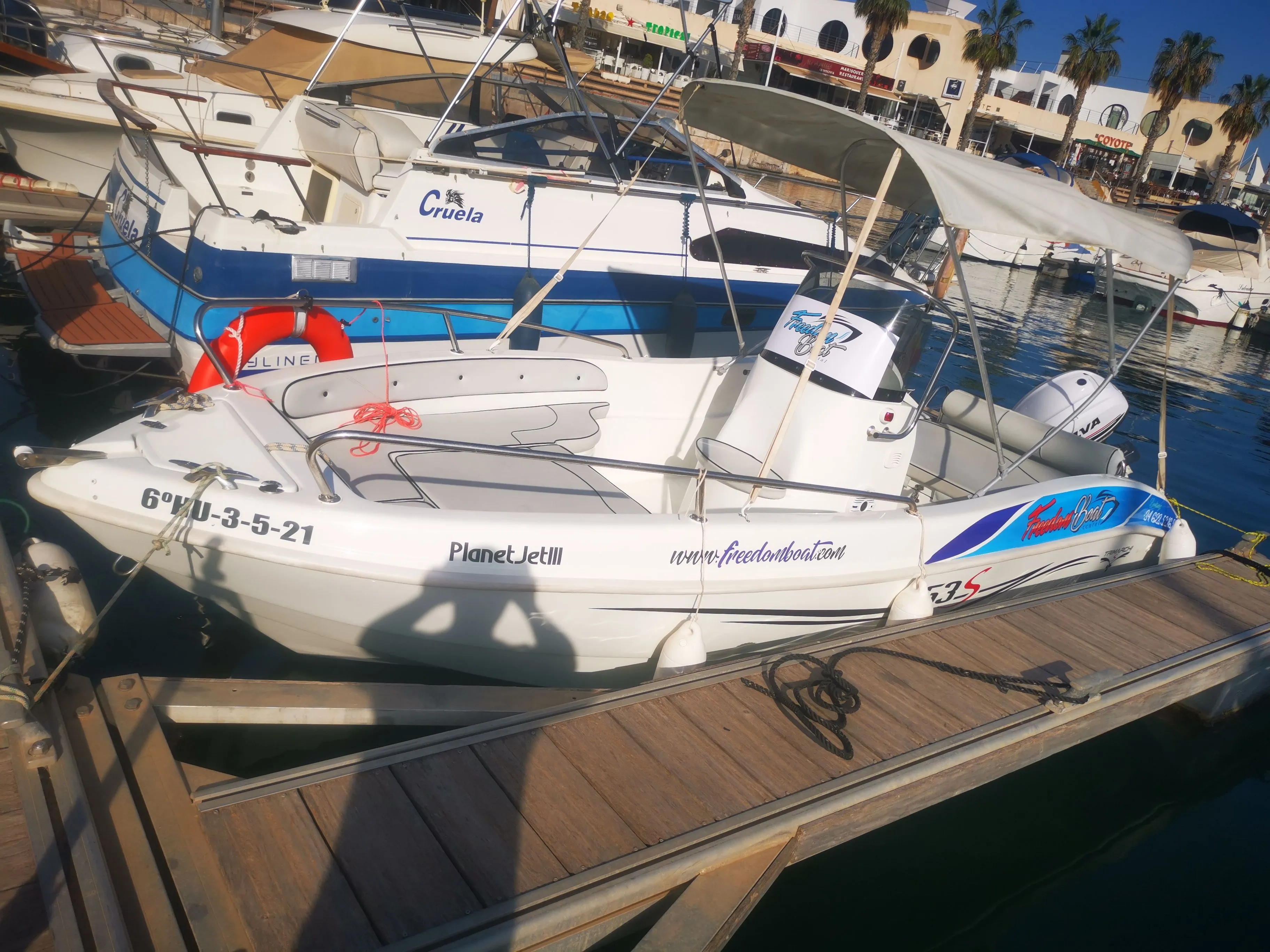 Alicante Kiralık Trimarchi 53S Open 5.3m Motorlu Tekne
