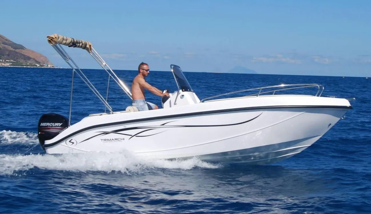 5.2m Moniga Trimarchi 53S Open Hire