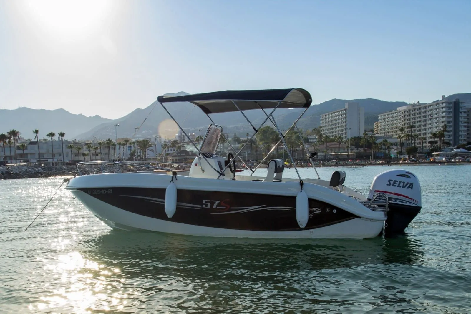 Rent a 6m Boat in Benalmádena