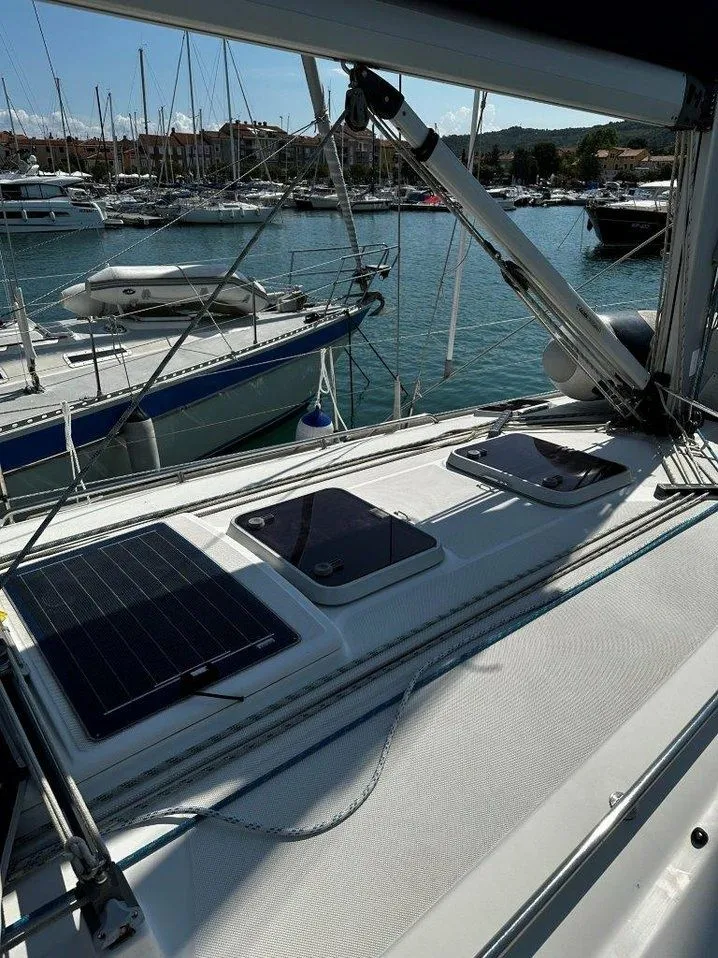 Pia Charter Boat - 4