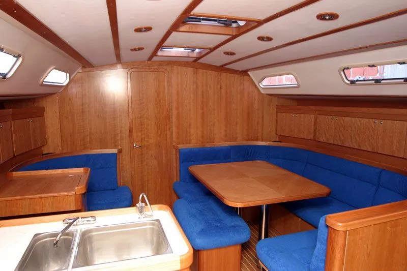 Pia Charter Boat - 5