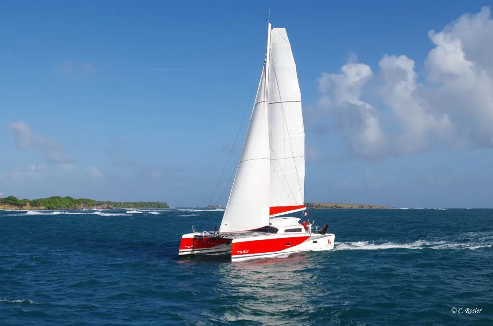 Explore Arzon on a 12.99m Rental Catamaran TS 42