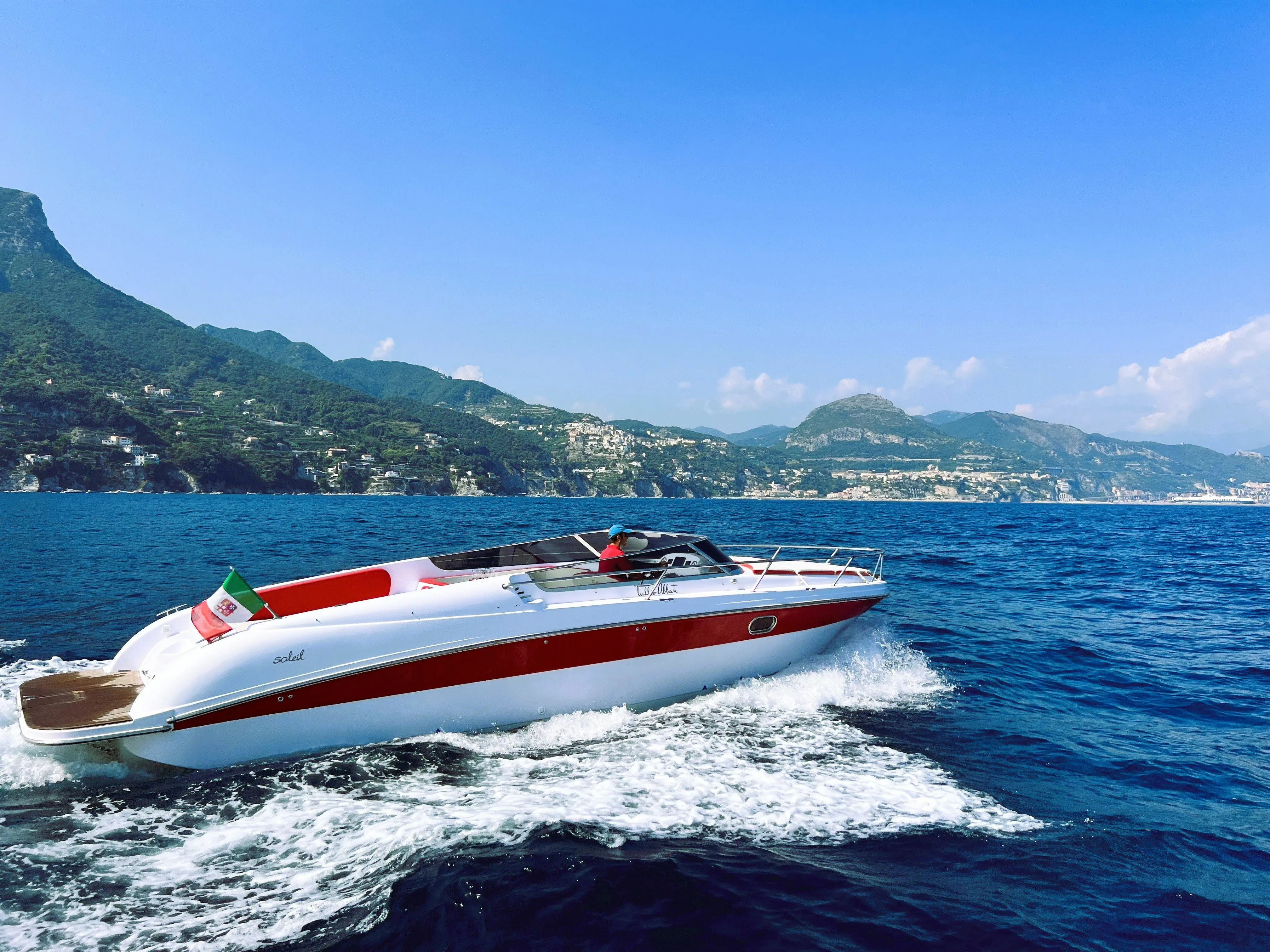 Rent a 12m Tullio Abbate Soleil in Amalfi