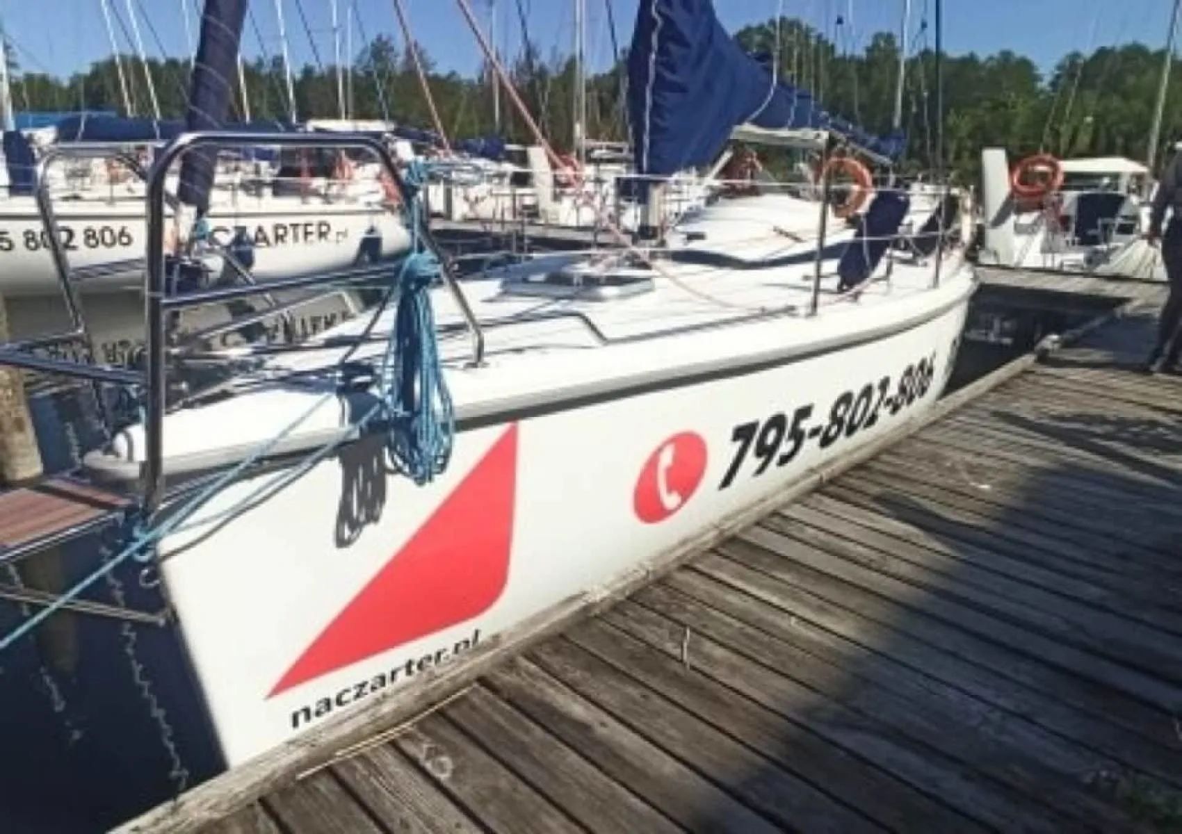 No Name Charter Boat - 3