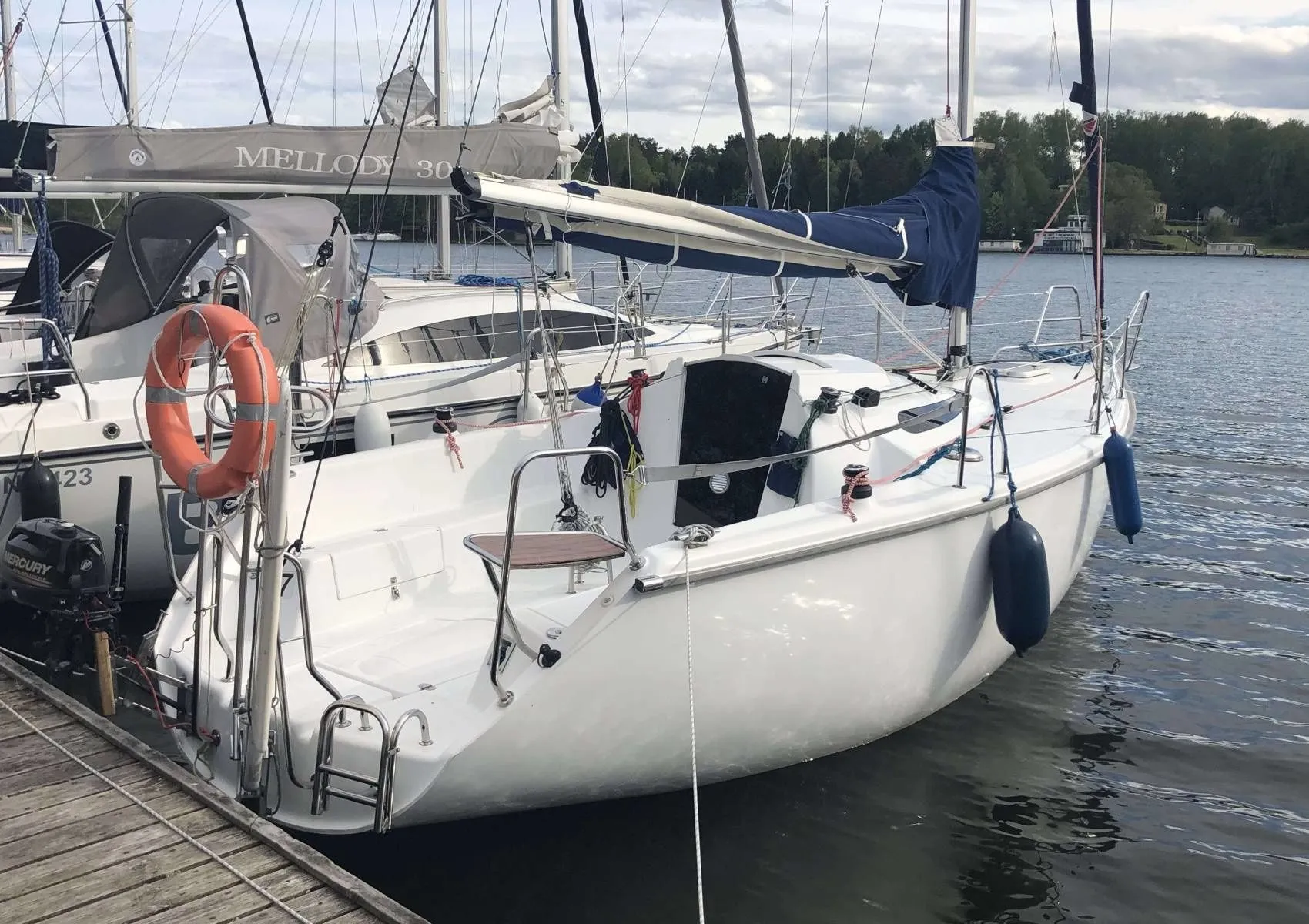 No Name Charter Boat - 1