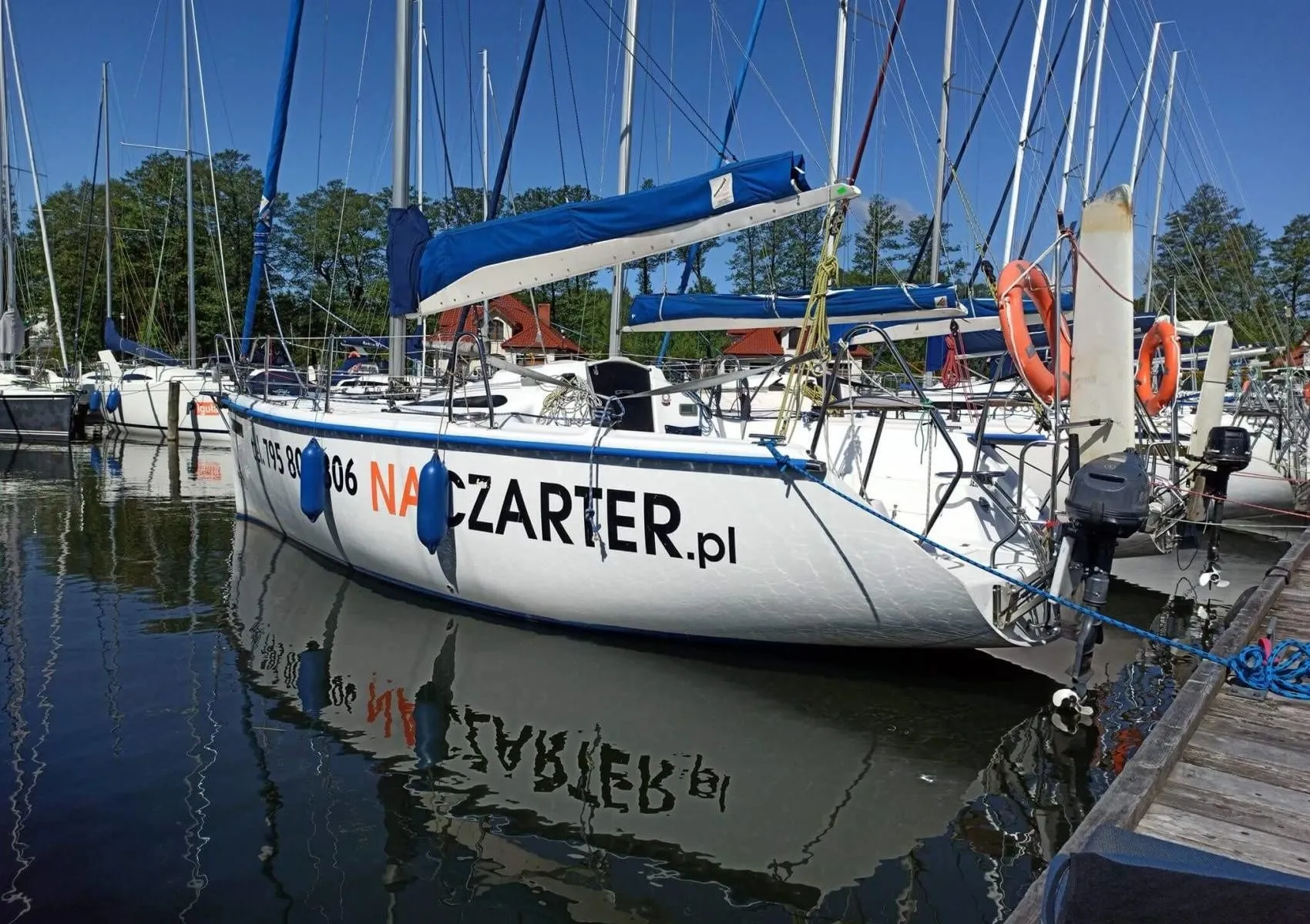 No Name Charter Boat - 1