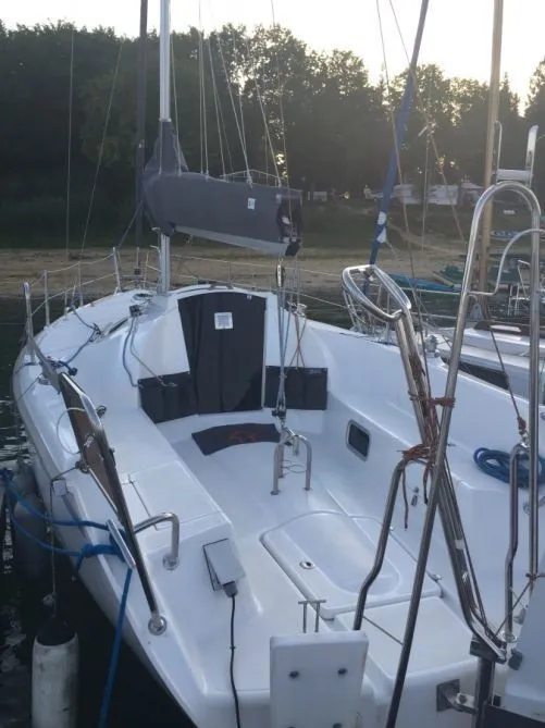 Charter a 7.8m Sailing Yacht in Polańczyk