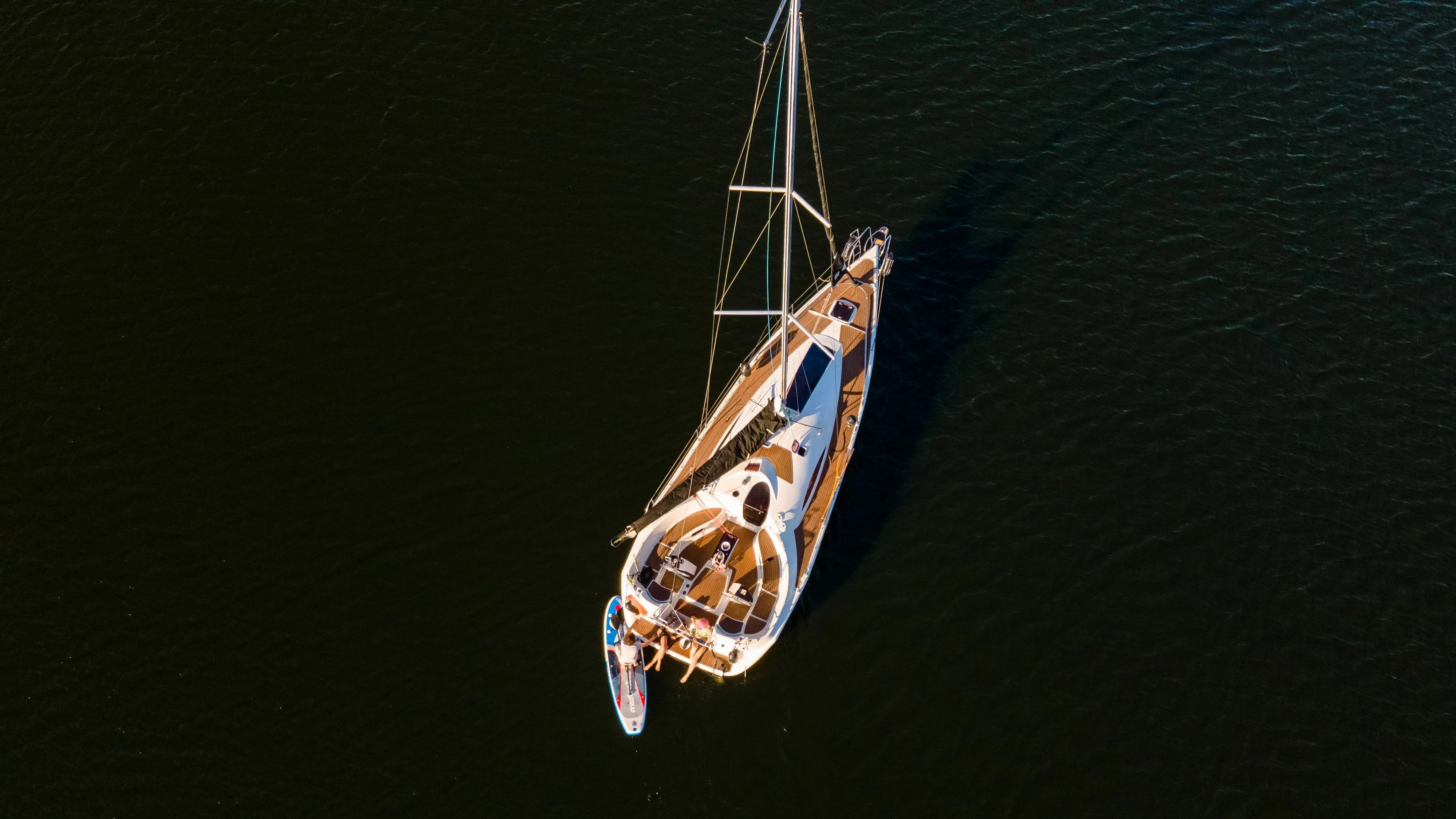 Charter a 11.3m Twister 36 in Kolonia Rybacka