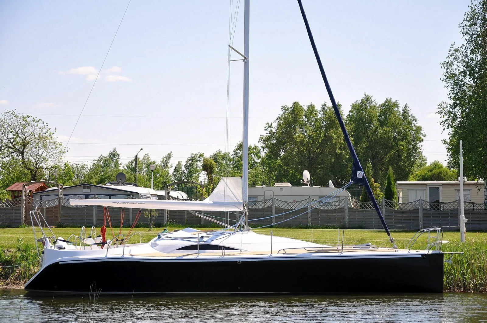 11.3m Kolonia Rybacka 3 Cabin Sailing Yacht Hire