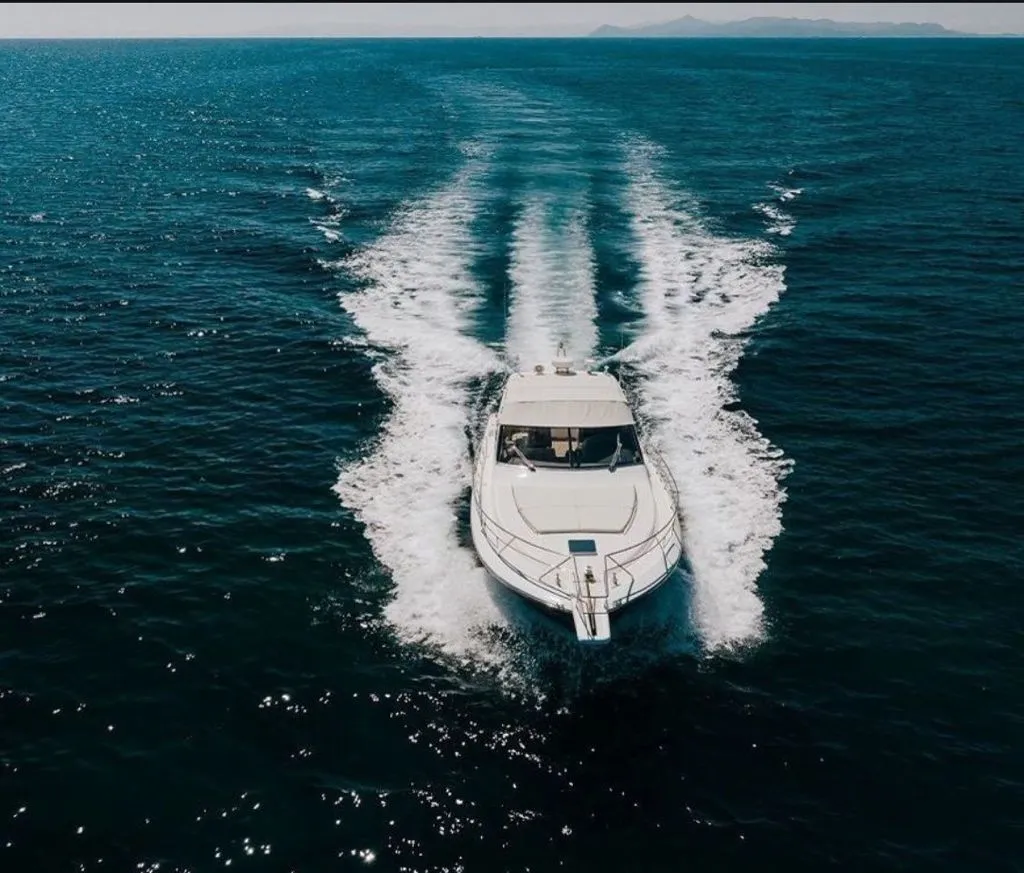 Far and Wide Charterboot - 3