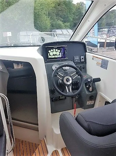 Griffin Kiralık Teknesi
