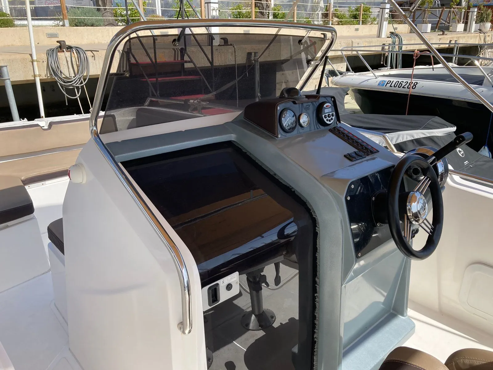 Torrevieja 7m Kiralık Motorlu Tekne V2 7.0