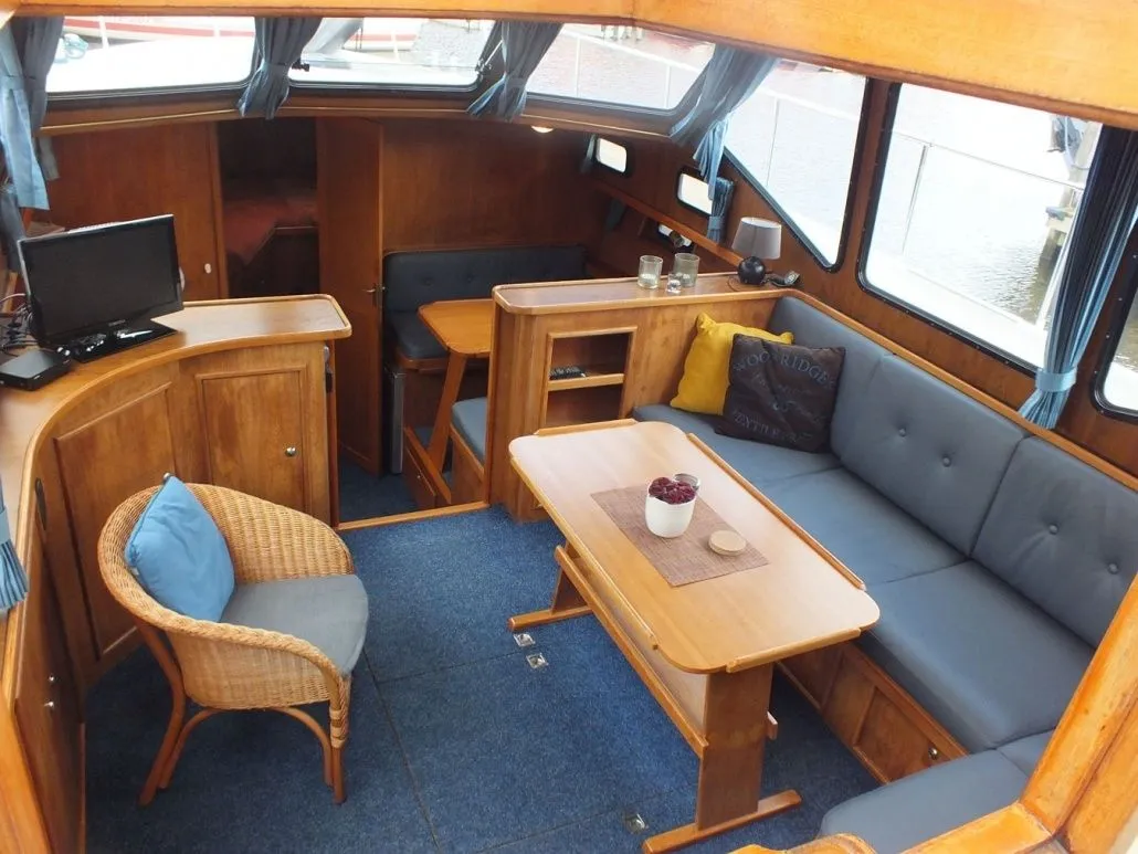 Harmonie Charter Boat
