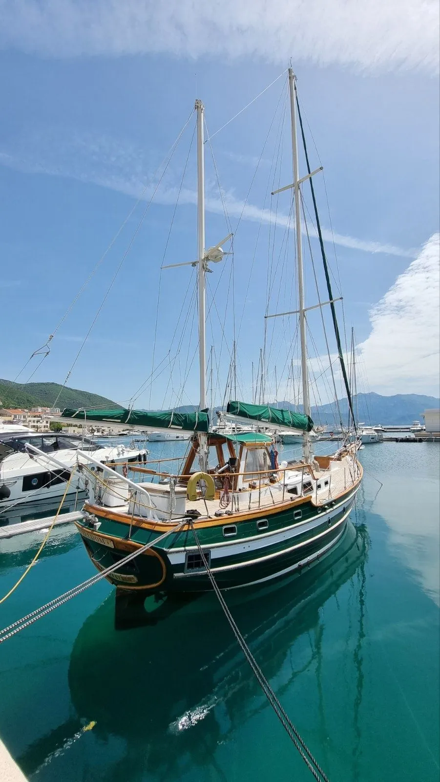 Freedom Charter Boat