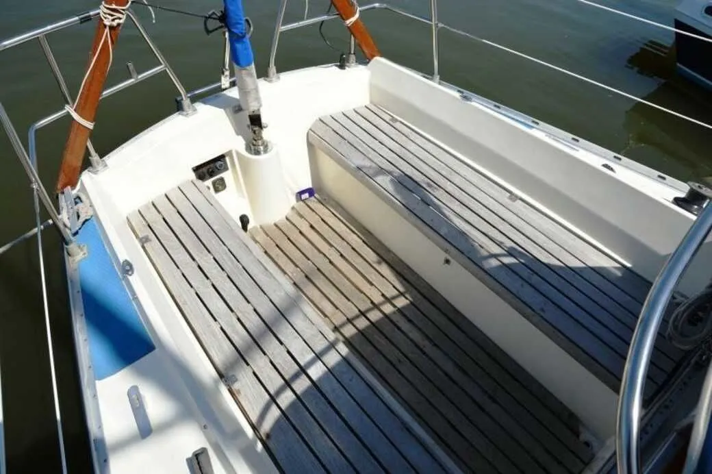 Pión Charter Boat