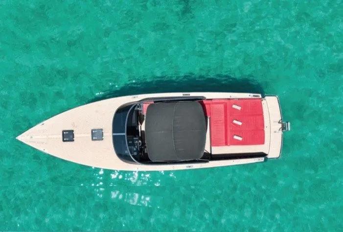 Apple Charterboot - 4