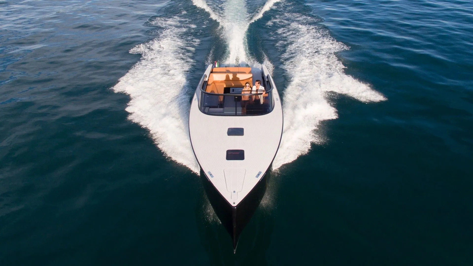 Charter a 12.48m Van Dutch 40 in Cap-d’Ail