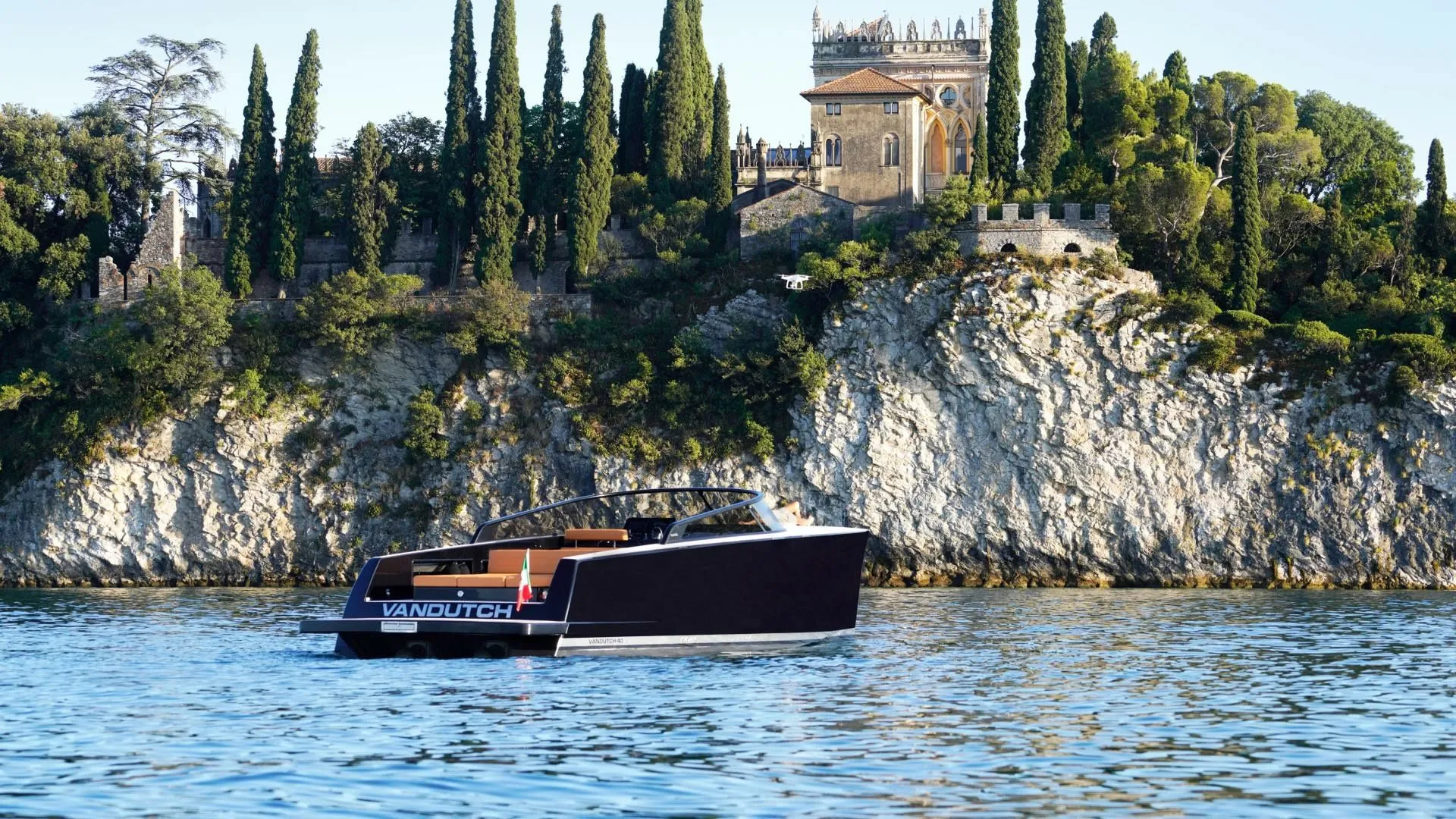 Charter a 12.48m Van Dutch 40 in Cap-d’Ail