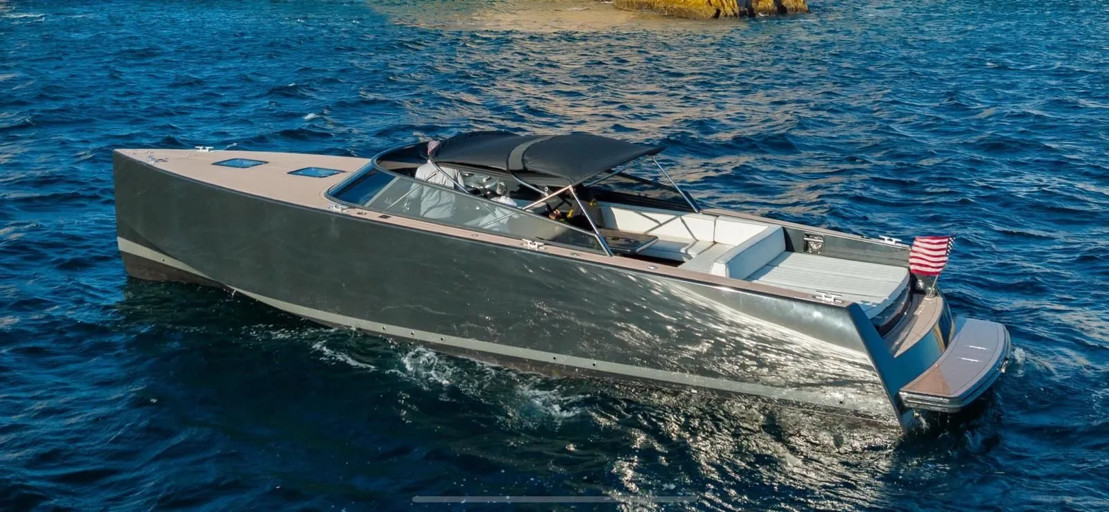 Rent a 12.48m Motor Yacht Van Dutch 40 in Cabo San Lucas