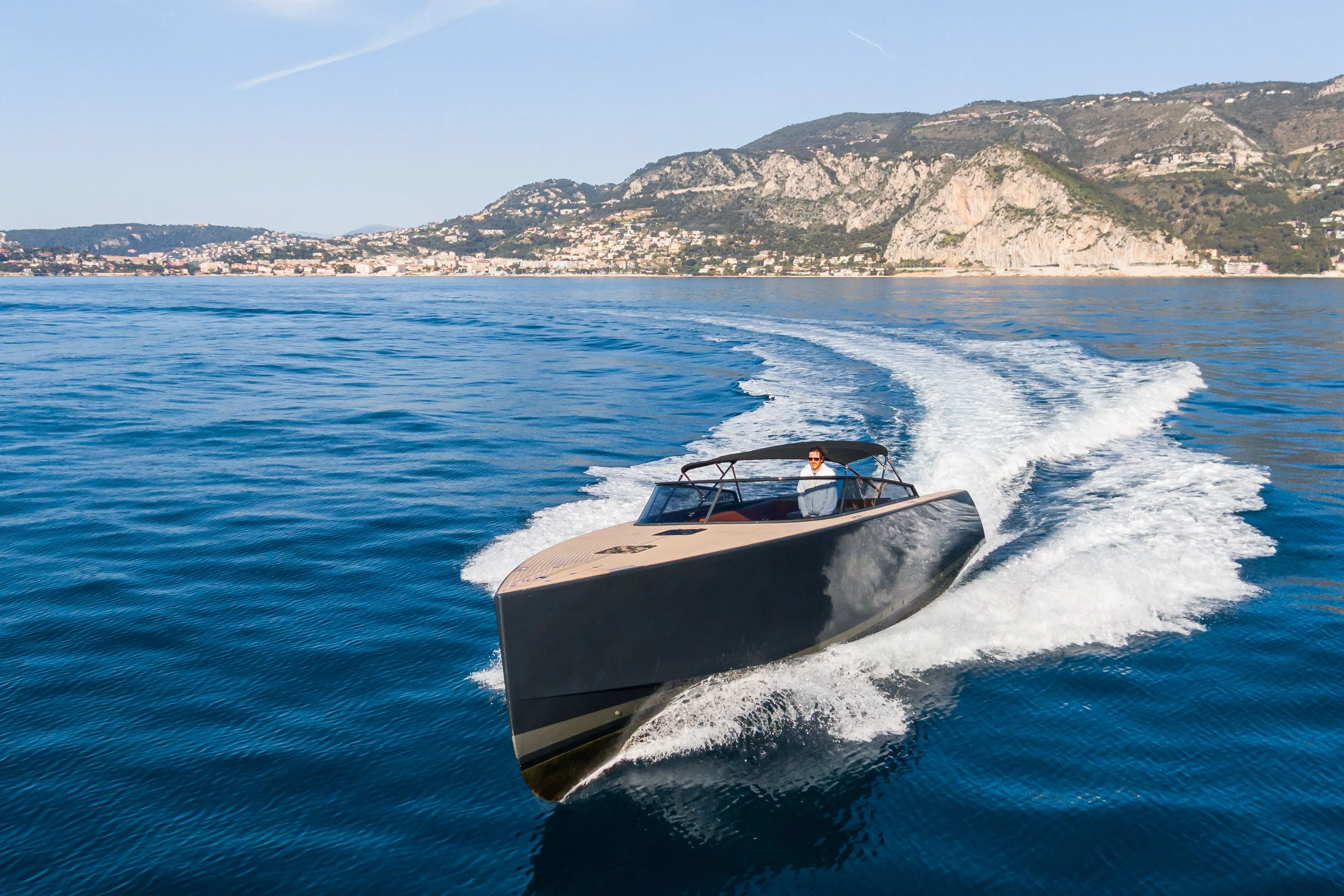 Nissa Charter Boat