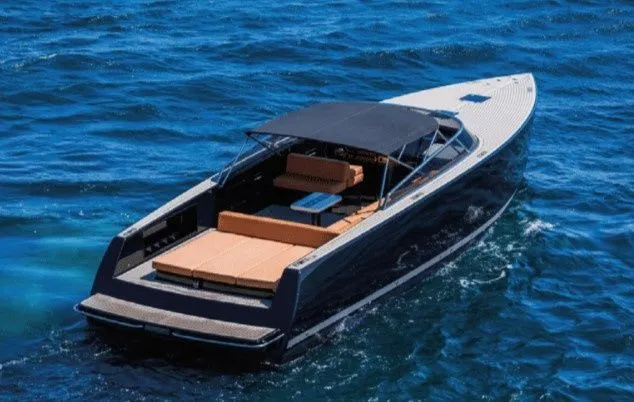 Perla Charter Boat - 3
