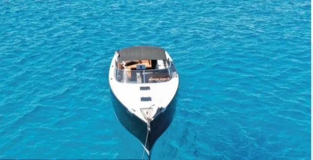 Perla Charter Boat - 5