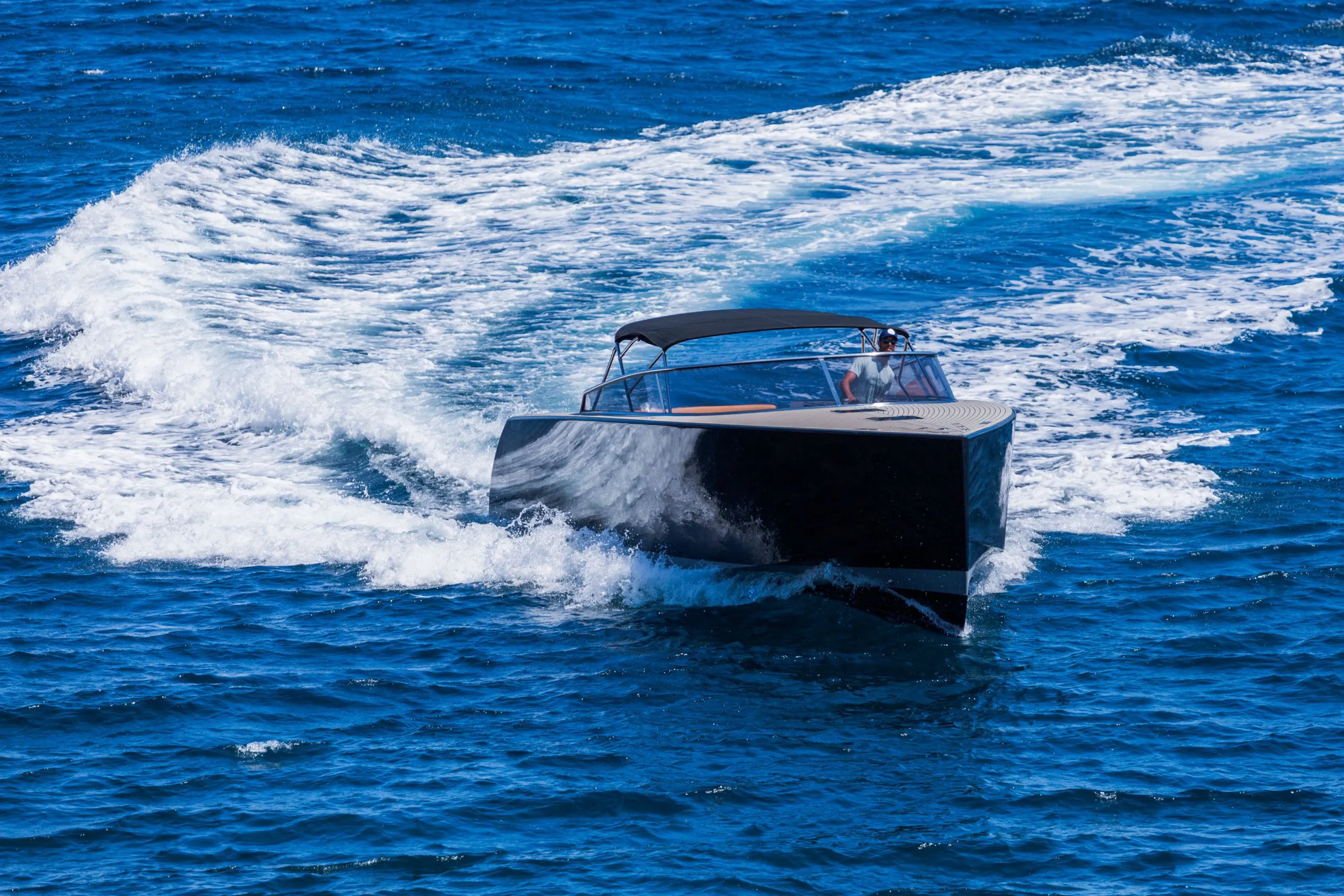Perla Charter Boat - 2