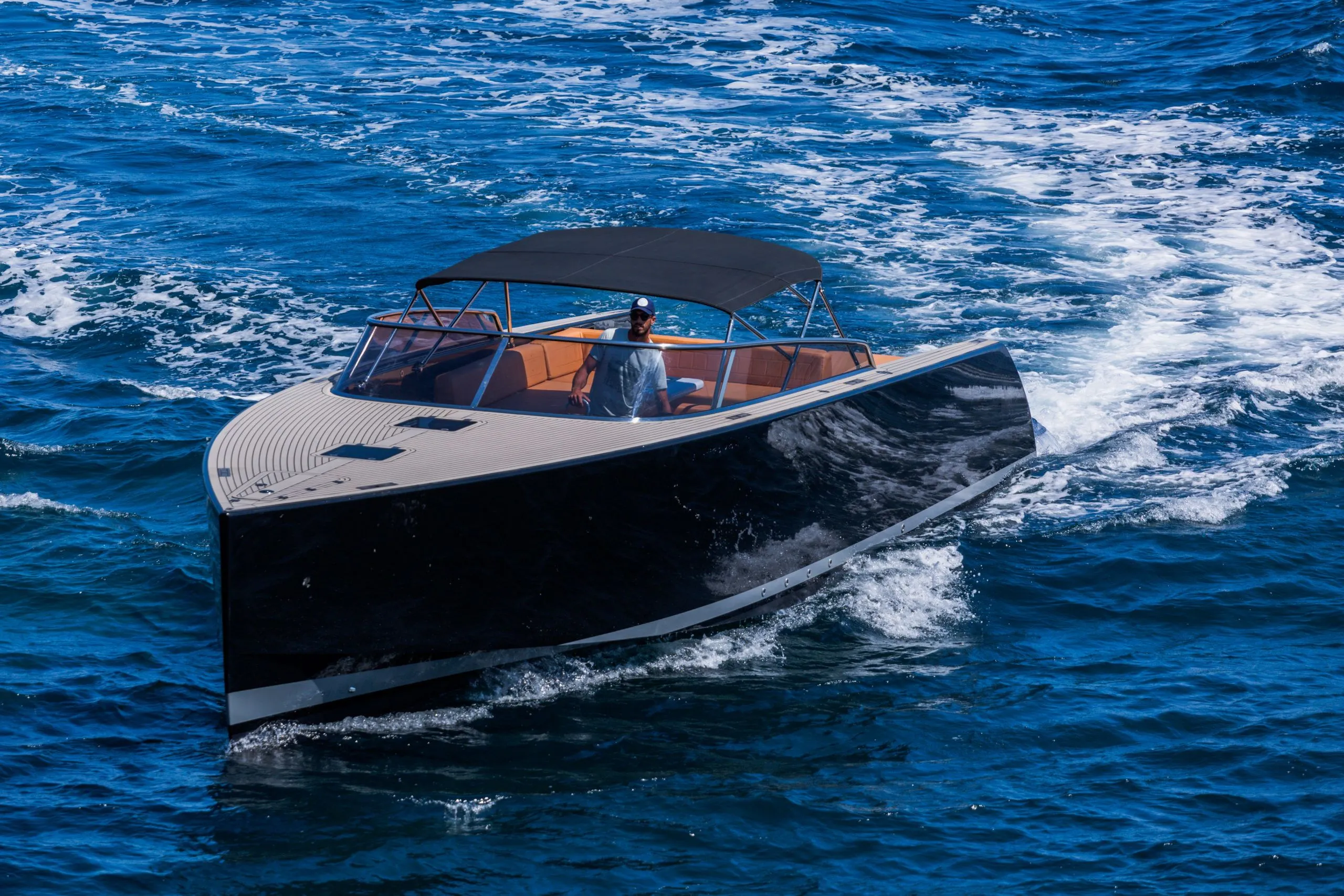 Perla Charter Boat - 1