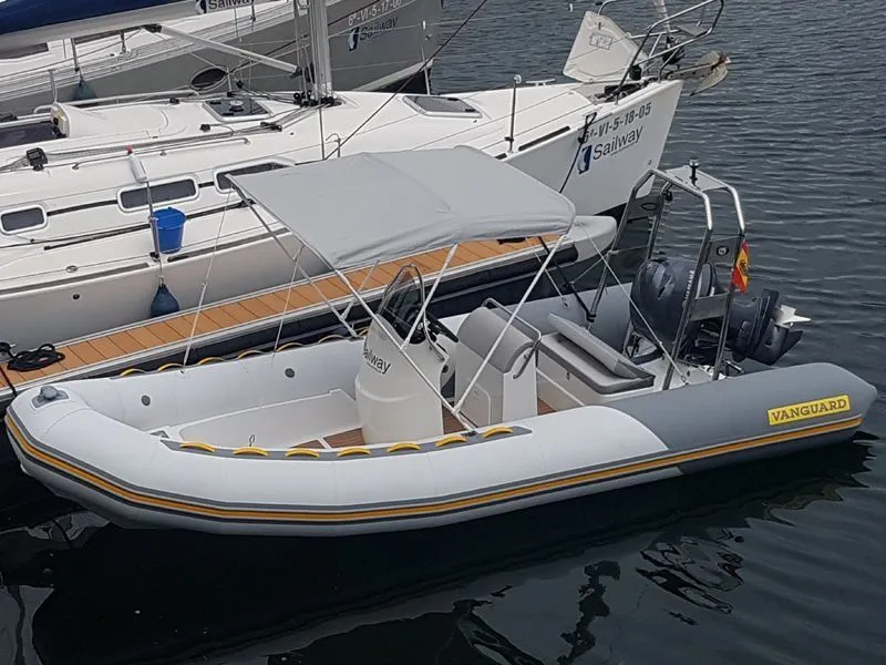 Explore Vigo on a 5.6m Rental Vanguard 560
