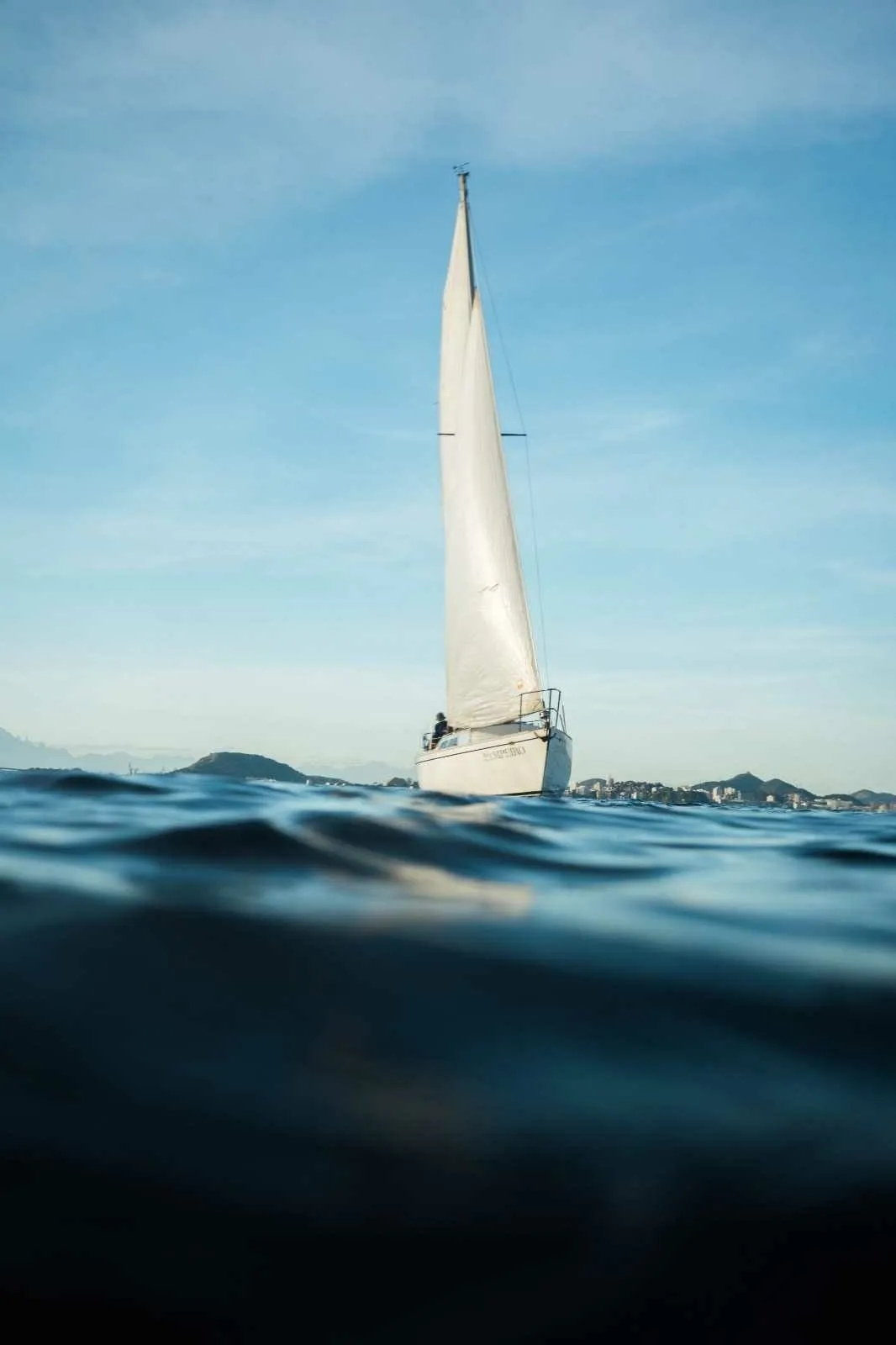 9.9m Rio de Janeiro Boat Hire